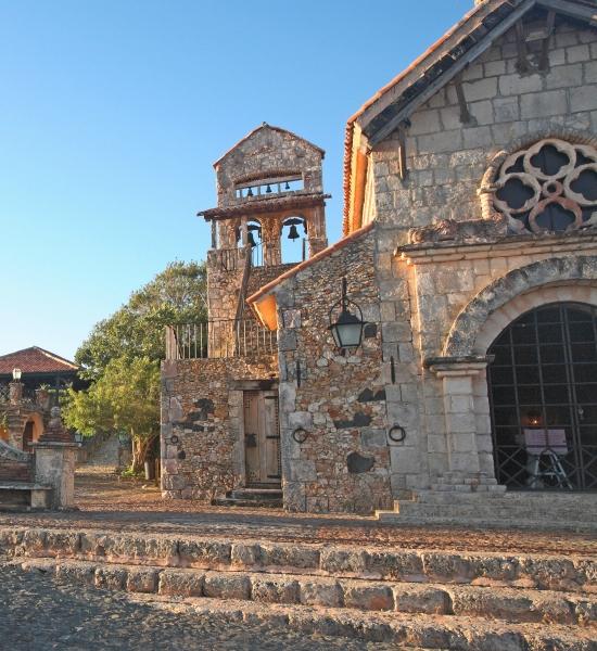 Visitare La Romana