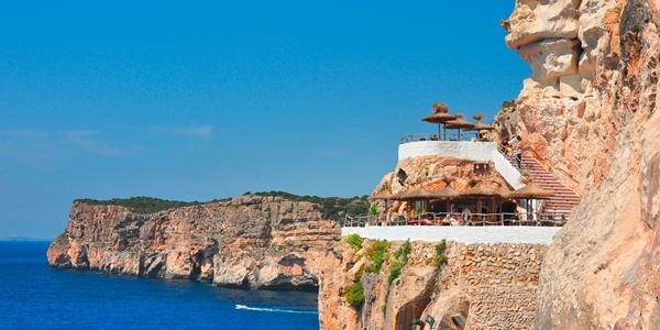 Cala en Porter, tra le migliori spiagge di Minorca