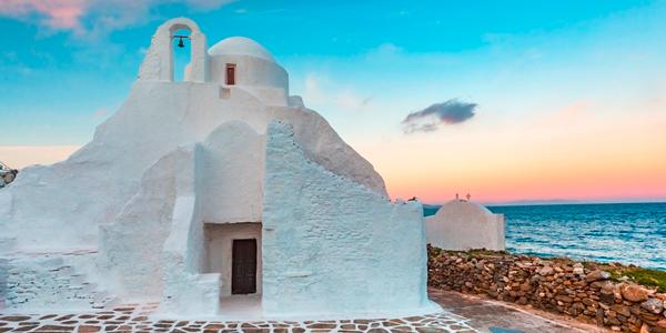 La chiesa di Panagia Paraportiani