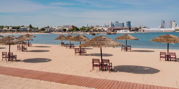 Katara Beach: relax e sport acquatici