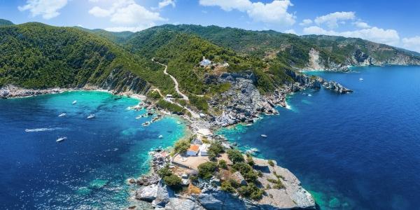 Skopelos, tra spiagge da sogno e relax