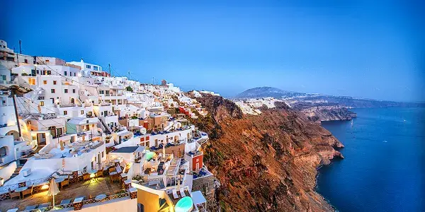 Cose da fare a Santorini: visitare Fira (Thira)