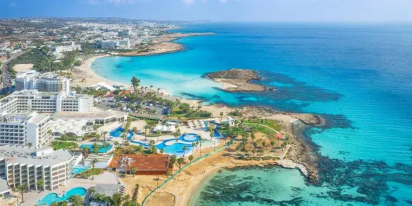  Dove alloggiare a Cipro: Ayia Napa, il cuore del divertimento
