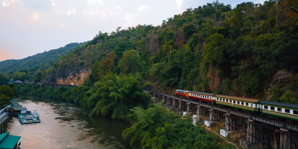 Kanchanaburi e il Ponte sul Fiume Kwai 