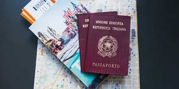 Neonati e viaggi in aereo: cosa sapere