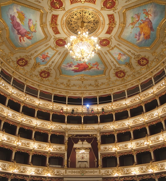 I 10 teatri d'opera più belli d'Italia e del mondo | Guida Alpitour