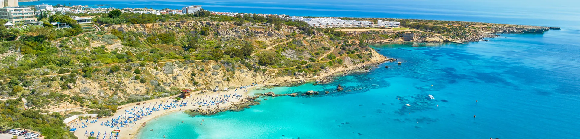Paesaggio con la spiaggia di Konnos a Protaras, Cipro | Racconti di viaggio Alpitour