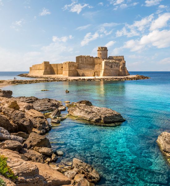 Castello Aragonese di Capo Rizzuto | Racconti di viaggio Alpitour
