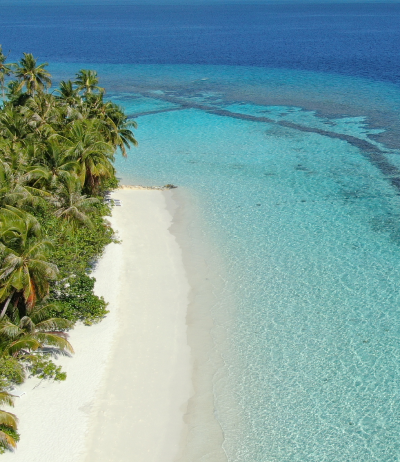 vista aerea su mare cristallino, Maldive