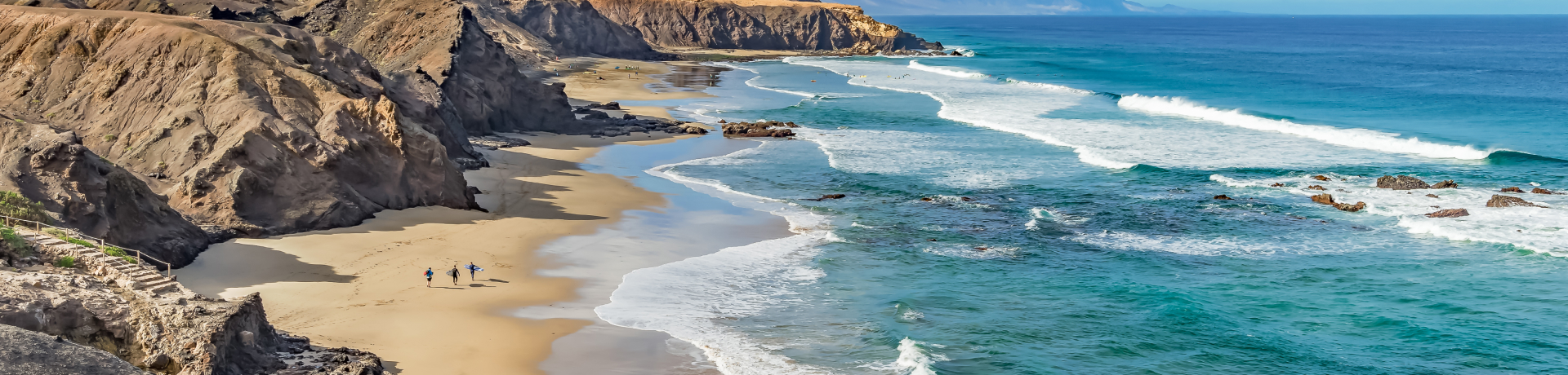  Panoramica di Costa Adeje con spiagge e mare.